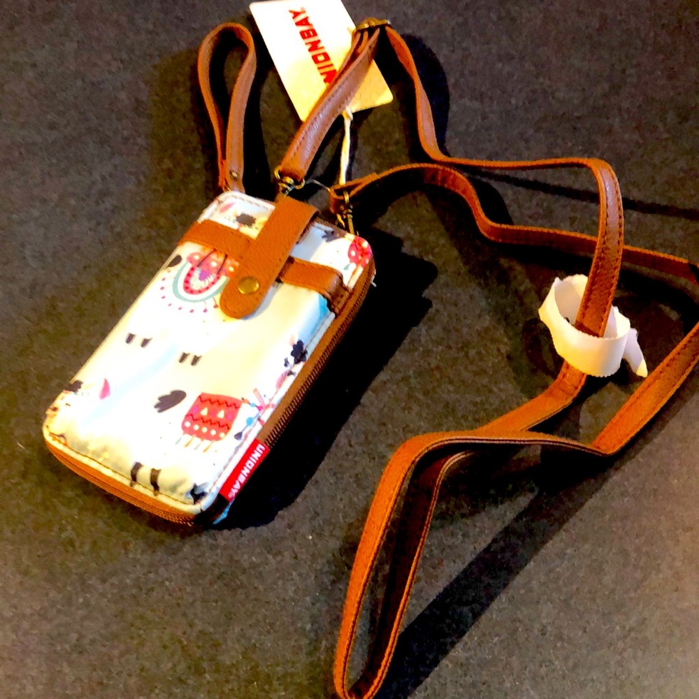 Super cute llama cross body purse